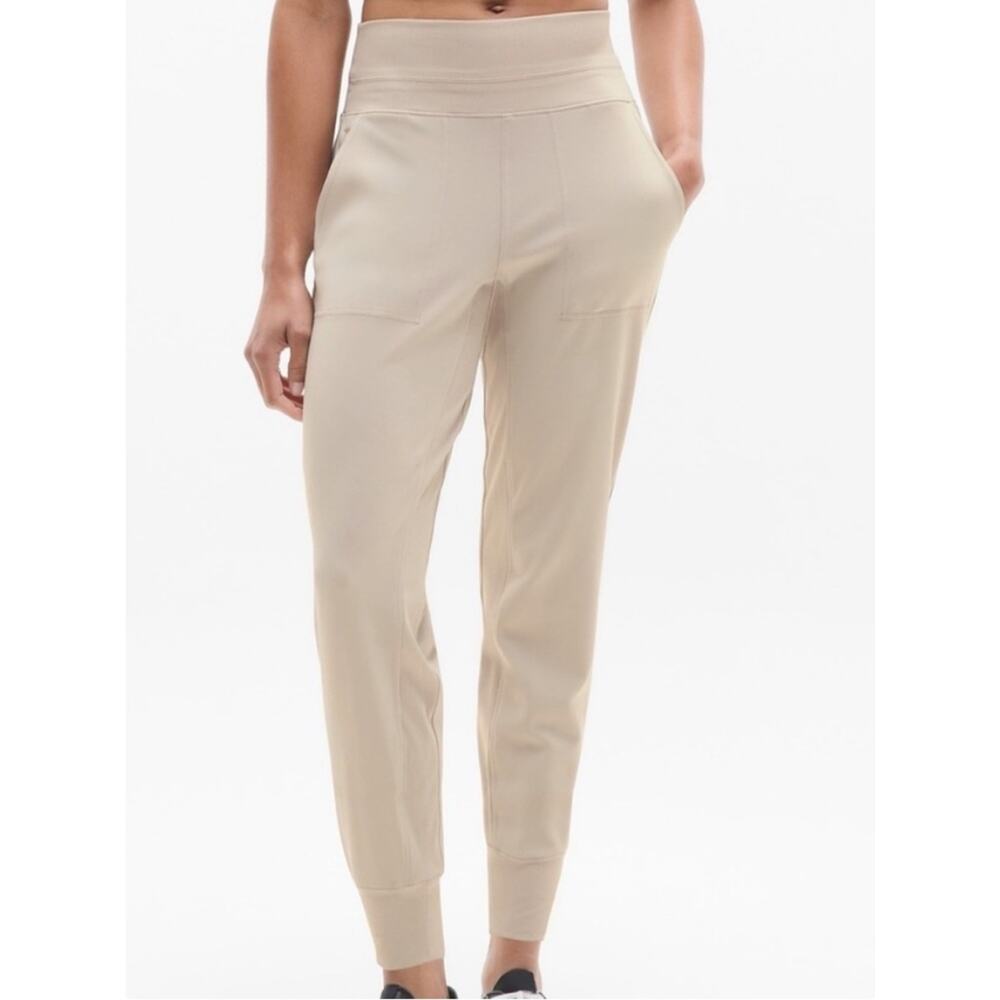 Athleta Venice Jogger in Sandstone Beige nwt Lg